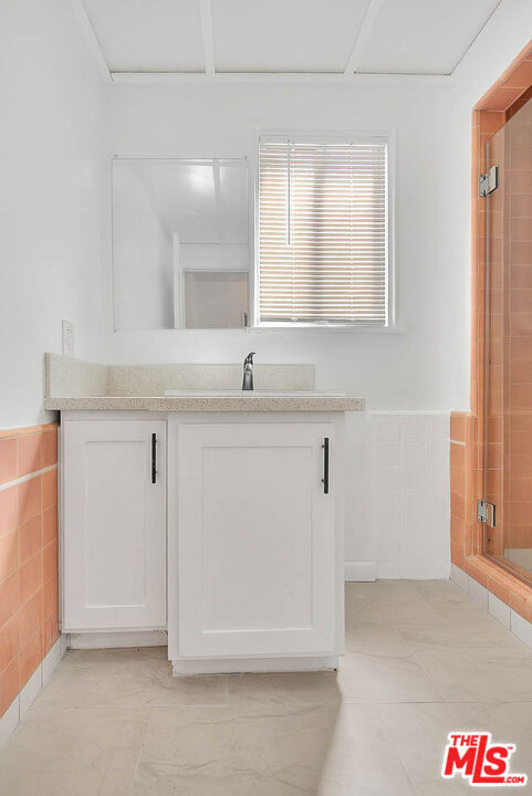 4090 Creed Avenue, Los Angeles CA: https://media.crmls.org/mediaz/892c81e1-e1f0-4da5-81ea-83e04f291392.jpg
