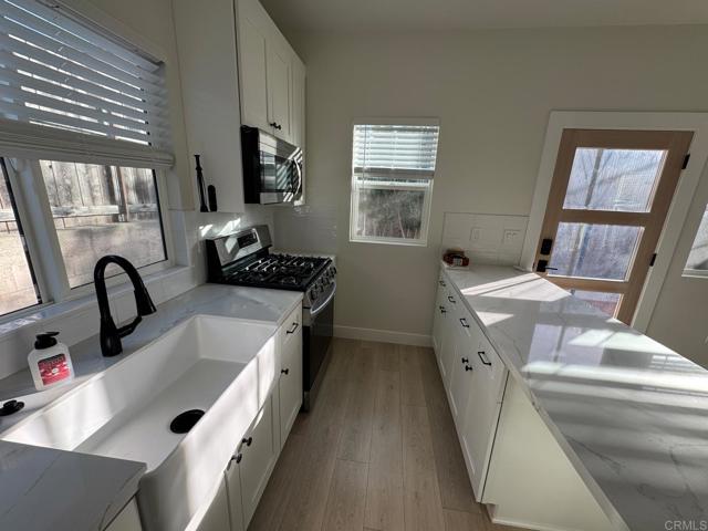 Detail Gallery Image 2 of 7 For 656 Dennis Ave, Chula Vista,  CA 91910 - 1 Beds | 1 Baths