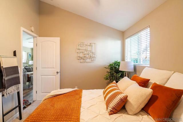 3721 Chamoune, San Diego CA: https://media.crmls.org/mediaz/892ce5bd-4287-48b0-9c22-7919653abc70.jpg
