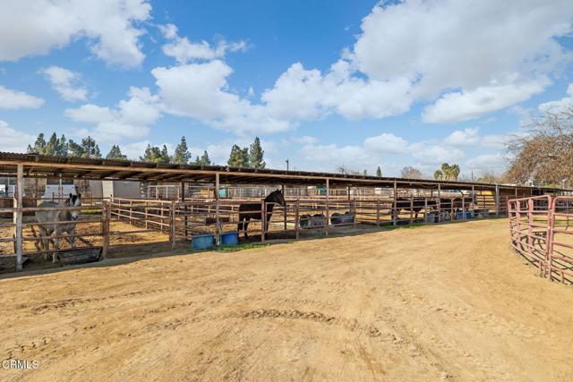 Detail Gallery Image 21 of 40 For 301 Sycamore Dr, Bakersfield,  CA 93308 - – Beds | – Baths