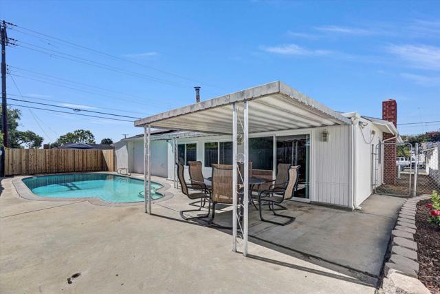 Detail Gallery Image 26 of 38 For 8301 Beaver Lake Dr, San Diego,  CA 92119 - 3 Beds | 2 Baths