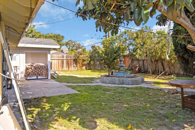 1238 Granada Avenue, Salinas CA: https://media.crmls.org/mediaz/892e6063-61f9-4735-a332-f8262c03da8a.jpg