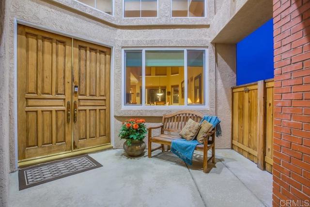 Detail Gallery Image 5 of 74 For 7046 via Ostiones, Carlsbad,  CA 92009 - 5 Beds | 3 Baths