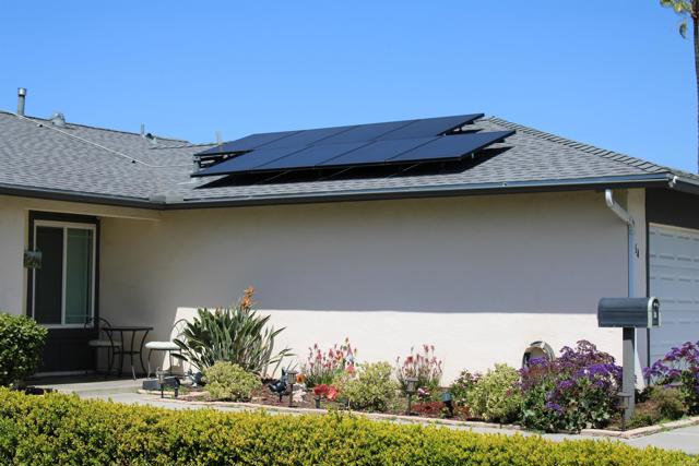 564 Larchwood Drive, San Marcos CA: https://media.crmls.org/mediaz/89309a66-5ebf-491a-bbd6-66fb1a3b4b7e.jpg