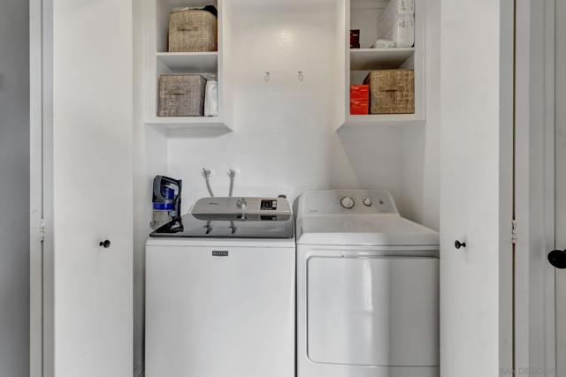 3432 Cameo Dr, Oceanside CA: https://media.crmls.org/mediaz/8930b5fe-8aa4-4610-bfe3-046132fd83a2.jpg