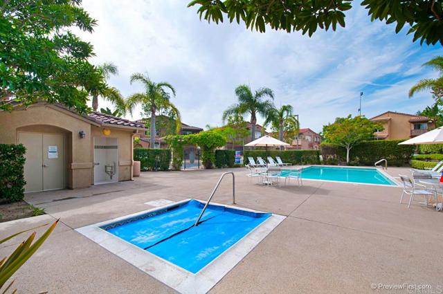 6419 Alexandri Circle, Carlsbad CA: https://media.crmls.org/mediaz/8931eb2e-d8a6-4e01-913a-ca79f4b46c6f.jpg