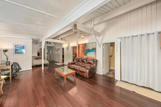 15950 Green Valley Heights Road, Ramona CA: https://media.crmls.org/mediaz/8932e5a9-3513-4dca-a7f8-587d19286f08.jpg