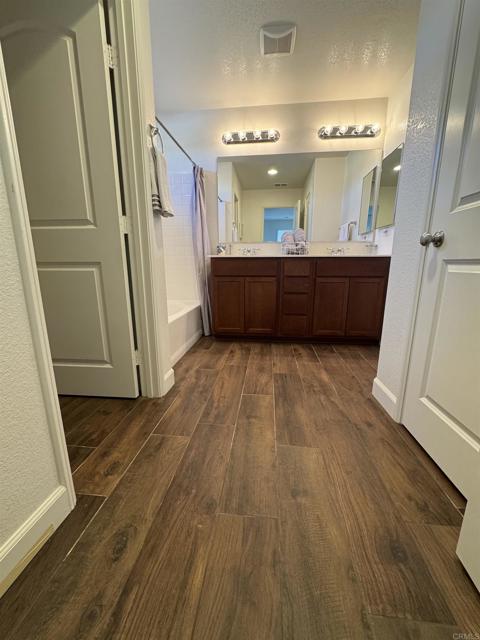 1614 Sanderling Avenue, Chula Vista CA: https://media.crmls.org/mediaz/89333ef6-e16e-441a-912c-7115f618eb0f.jpg