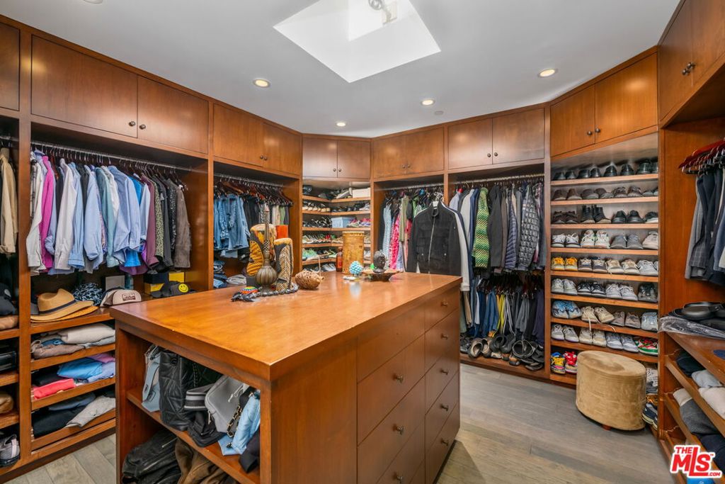 MLS #25625543 image #19