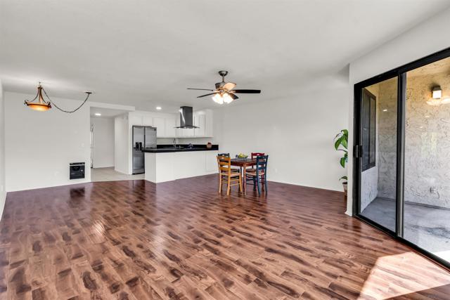 2507 Navarra Dr, Carlsbad CA: https://media.crmls.org/mediaz/8934c47b-57c2-4cc8-a26f-bf8d198c8575.jpg