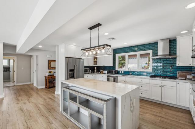 40 Eastlake Avenue, Pacifica CA: https://media.crmls.org/mediaz/8935d6e4-7bd4-49b3-a3b1-2f7e28c95370.jpg