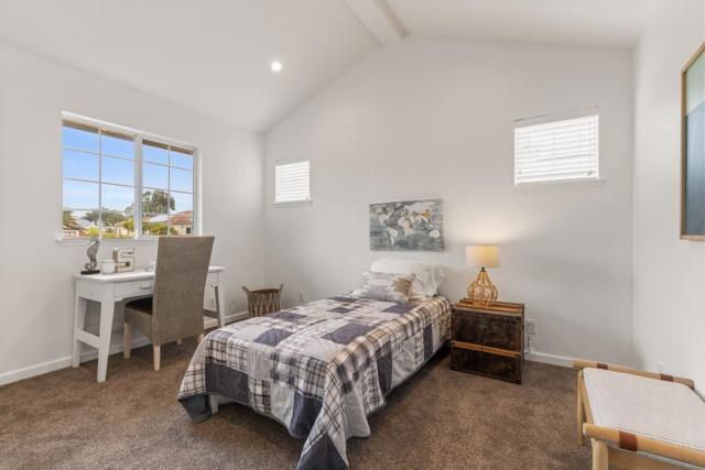 315 Valdez Avenue, Half Moon Bay CA: https://media.crmls.org/mediaz/893650c6-dbe0-4a76-aae9-838ed375150d.jpg
