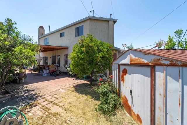 4643 Cherokee Avenue, San Diego CA: https://media.crmls.org/mediaz/89377fa8-3181-4801-8142-a7660ae1d127.jpg