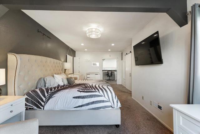 2127 Penasquitas Drive, Aptos CA: https://media.crmls.org/mediaz/89379806-491c-4dd9-84e8-86ec14cb446e.jpg