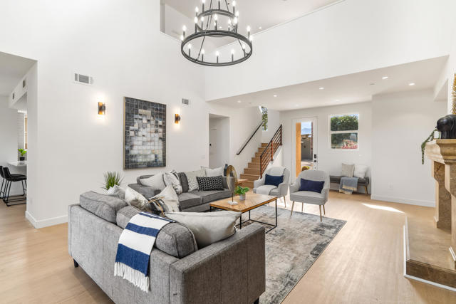 4315 Vantage Lane, Palm Springs CA: https://media.crmls.org/mediaz/8937ef6c-e823-41a0-ab59-89b90d1da3ae.jpg