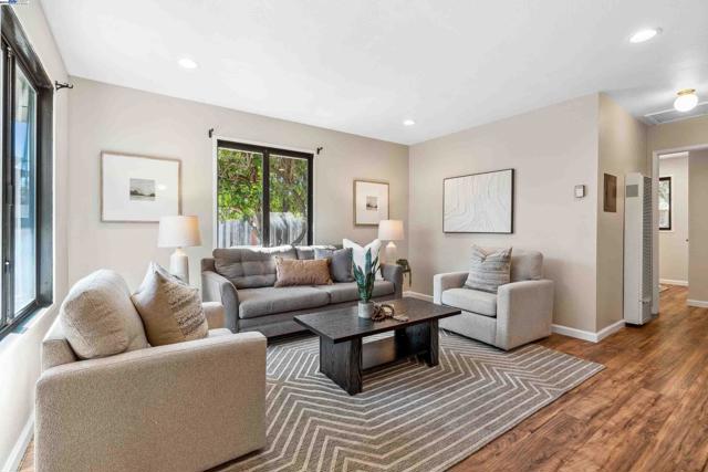 Image 44 of 58 For 38011 Temple Way