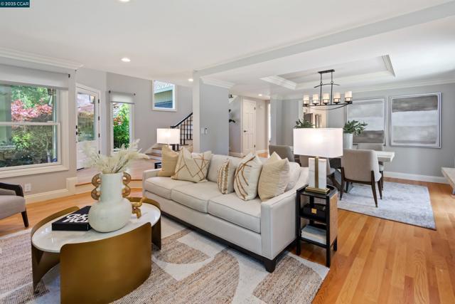 2140 Hidden Oak Dr, Danville CA: https://media.crmls.org/mediaz/8938a1d3-38c3-4220-a9fa-178e936bfc79.jpg