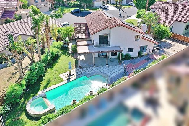 49035 Serenata Court, La Quinta CA: https://media.crmls.org/mediaz/8938a352-8007-44e9-a47c-3a48d64a9e6f.jpg