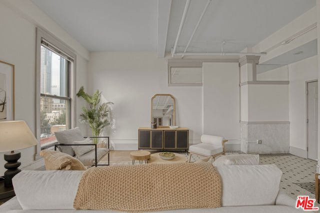 108 W 2nd Street, Los Angeles CA: https://media.crmls.org/mediaz/8938af18-9d30-4fb4-92e7-ad7443d0d196.jpg