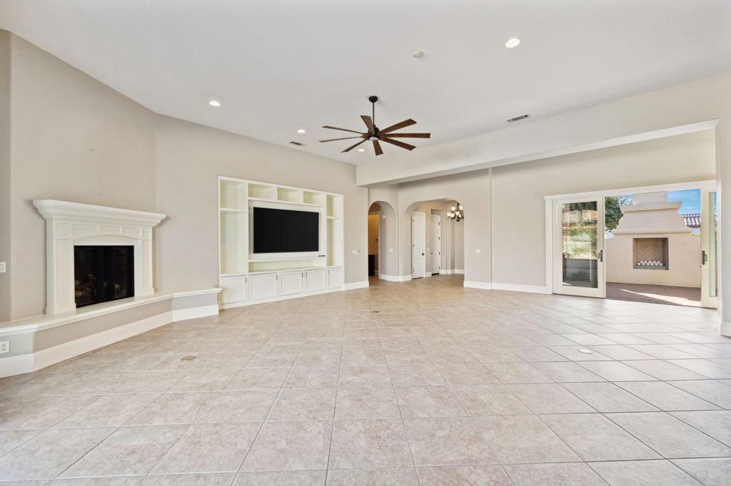MLS #219137722DA image #19