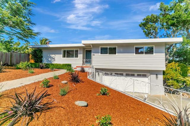 3300 Plateau Drive, Belmont CA: https://media.crmls.org/mediaz/89391620-ad4a-4be9-a0f2-e1a34e90102d.jpg