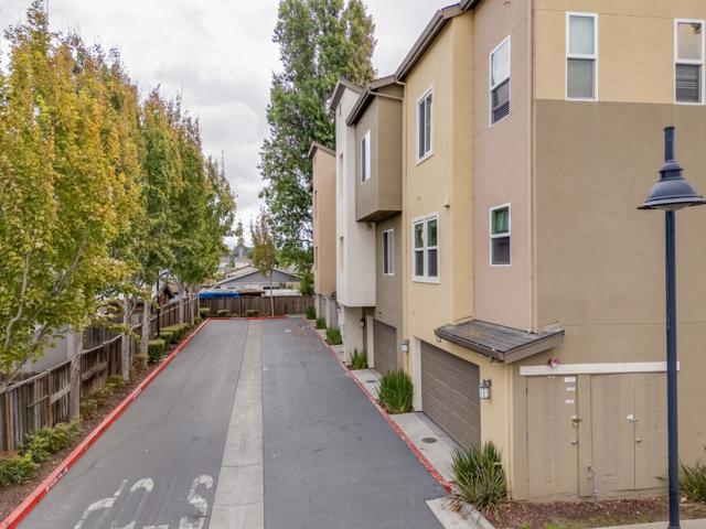 2872 10th Street, San Pablo CA: https://media.crmls.org/mediaz/89393164-81a2-4f48-ae81-5c3b51fbc6c9.jpg