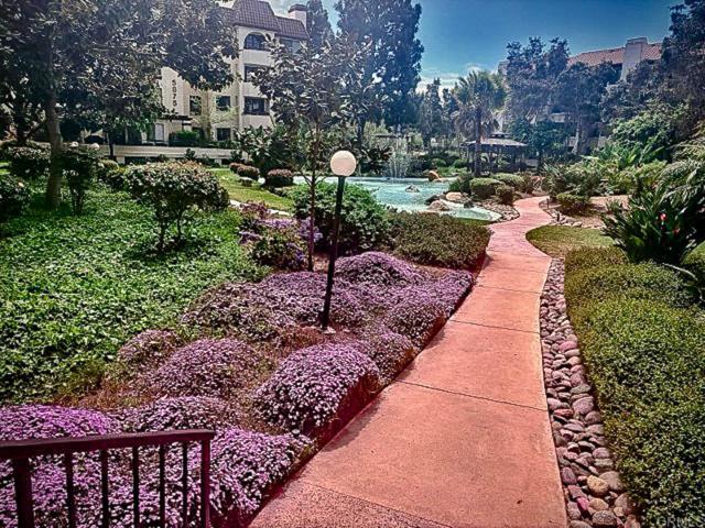 5845 Friars Road, San Diego CA: https://media.crmls.org/mediaz/89395986-54b6-4085-9365-8548701f8f9f.jpg