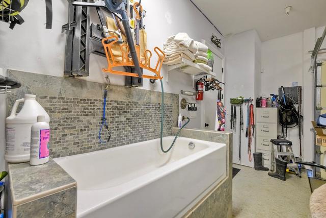 Detail Gallery Image 38 of 71 For 2507 Walinca Way, Vista,  CA 92084 - 4 Beds | 4 Baths