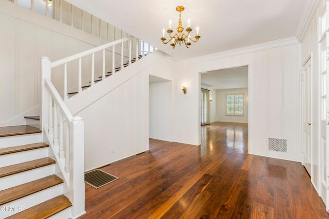 1184 Arden Road, Pasadena CA: https://media.crmls.org/mediaz/8939e9df-2ab4-4f8d-8235-31f645a93180.jpg