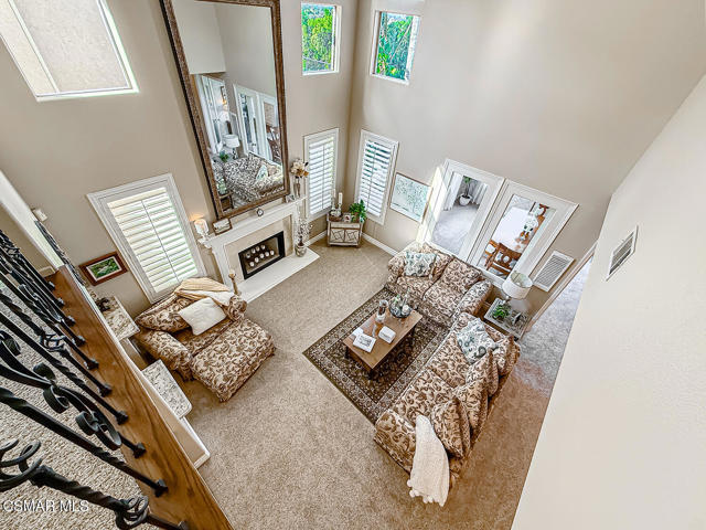 11535 Northdale Drive, Moorpark CA: https://media.crmls.org/mediaz/8939fa98-e47f-4029-8223-810e6dc9e542.jpg