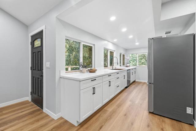 831 Hillcrest Drive, Felton CA: https://media.crmls.org/mediaz/8939fb1a-2c2c-4035-94ee-8d13053a60bb.jpg