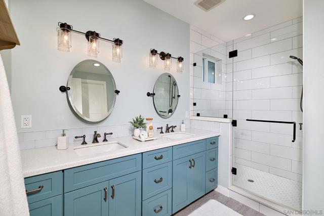 3703 Tomahawk Ln, San Diego CA: https://media.crmls.org/mediaz/893ae789-26aa-438a-992b-223723d7744e.jpg