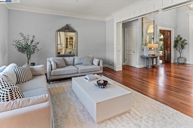 1137 Via Di Salerno, Pleasanton CA: https://media.crmls.org/mediaz/893b0e22-5520-4053-ba5c-c404bf7b8f1d.jpg