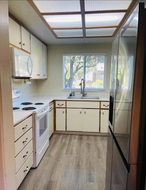 2101 Darnis Circle, Morgan Hill CA: https://media.crmls.org/mediaz/893bcb99-2396-4757-af34-96b4fecb701a.jpg