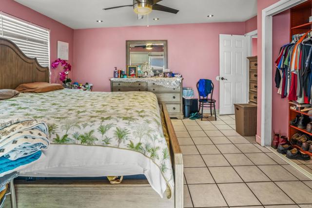 5101 Roscrea Avenue, San Diego CA: https://media.crmls.org/mediaz/893c33b7-9f75-41bb-9fa9-728a86d7e331.jpg