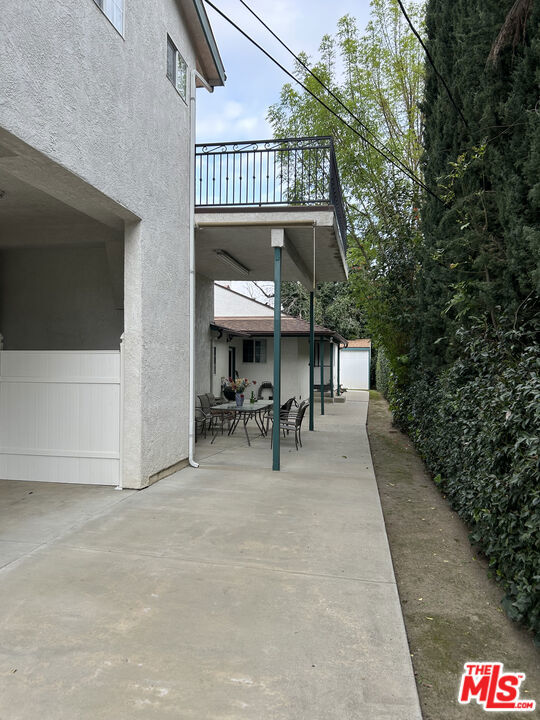 Image 29 of 31 For 6648 Gaviota Avenue