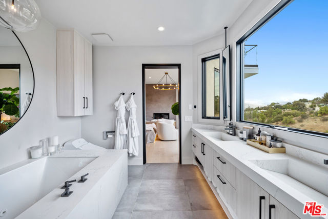 3656 Avenida Del Sol photo 17