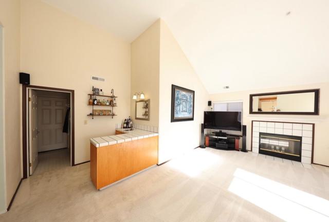 1243 De Cunha Court, Salinas CA: https://media.crmls.org/mediaz/893e85e5-c859-4cc3-8398-c5d1f903f3df.jpg