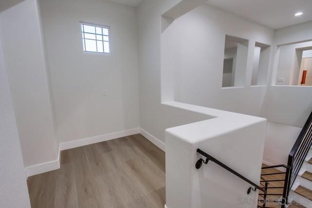 2482 San Clemente Ave, Vista CA: https://media.crmls.org/mediaz/893f13ff-e015-4fd1-bba7-1c38c234aae4.jpg
