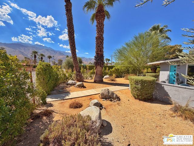 1420 E San Jacinto Way, Palm Springs, CA 92262