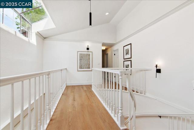 1666 Brush Creek Pl, Danville CA: https://media.crmls.org/mediaz/893feeb3-570e-49a0-a89b-98abb33941e8.jpg