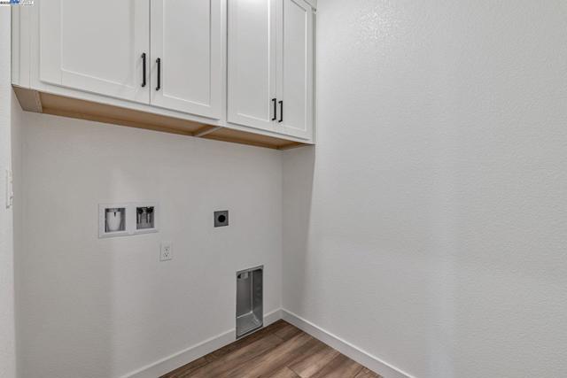 351 Astilbe Street, Discovery Bay CA: https://media.crmls.org/mediaz/894039e0-8490-455a-b9b5-2bad2056f3ef.jpg