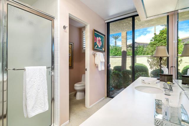 66 Dartmouth Drive, Rancho Mirage CA: https://media.crmls.org/mediaz/8941f3ce-fdf6-4ac4-a2f0-69a72c779a2b.jpg