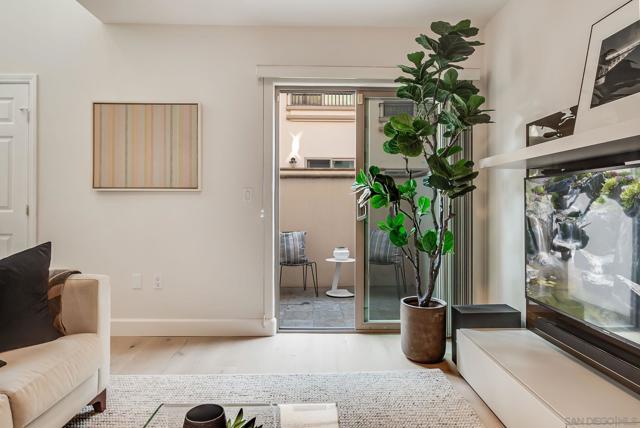 Image 3 of 47 For 7530 Draper Ave  2