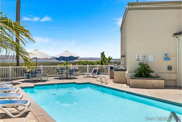 4007 Crown Point Drive, San Diego CA: https://media.crmls.org/mediaz/894276da-a16c-46ba-8c00-643a169b38ef.jpg