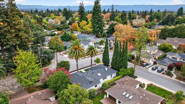 430 Gilbert Avenue, Menlo Park CA: https://media.crmls.org/mediaz/89437b01-b860-4901-a939-a7b236a8cf73.jpg