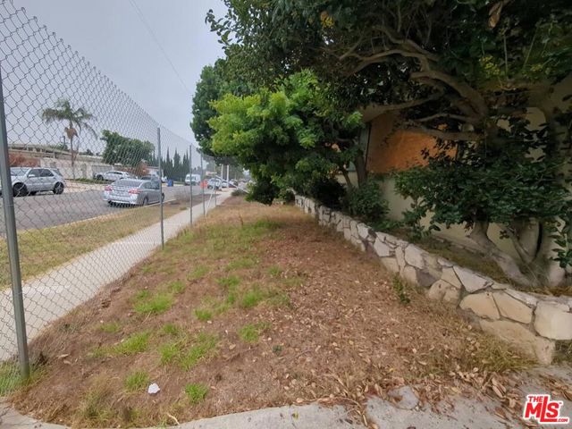 5809 Chariton Avenue, Los Angeles, California 90056, 3 Bedrooms Bedrooms, ,3 BathroomsBathrooms,Single Family Residence,For Sale,Chariton,24451535