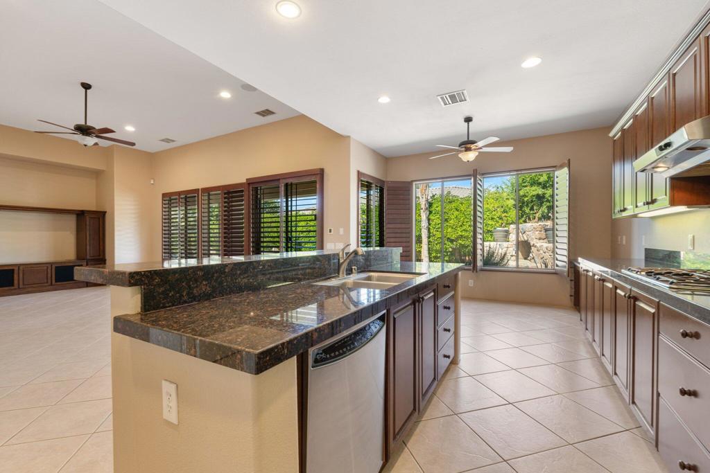 MLS #219133875DA image #6