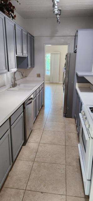 2272 N Starr Road, Palm Springs CA: https://media.crmls.org/mediaz/89466780-3bc2-451b-b25b-ece5b16327bb.jpg
