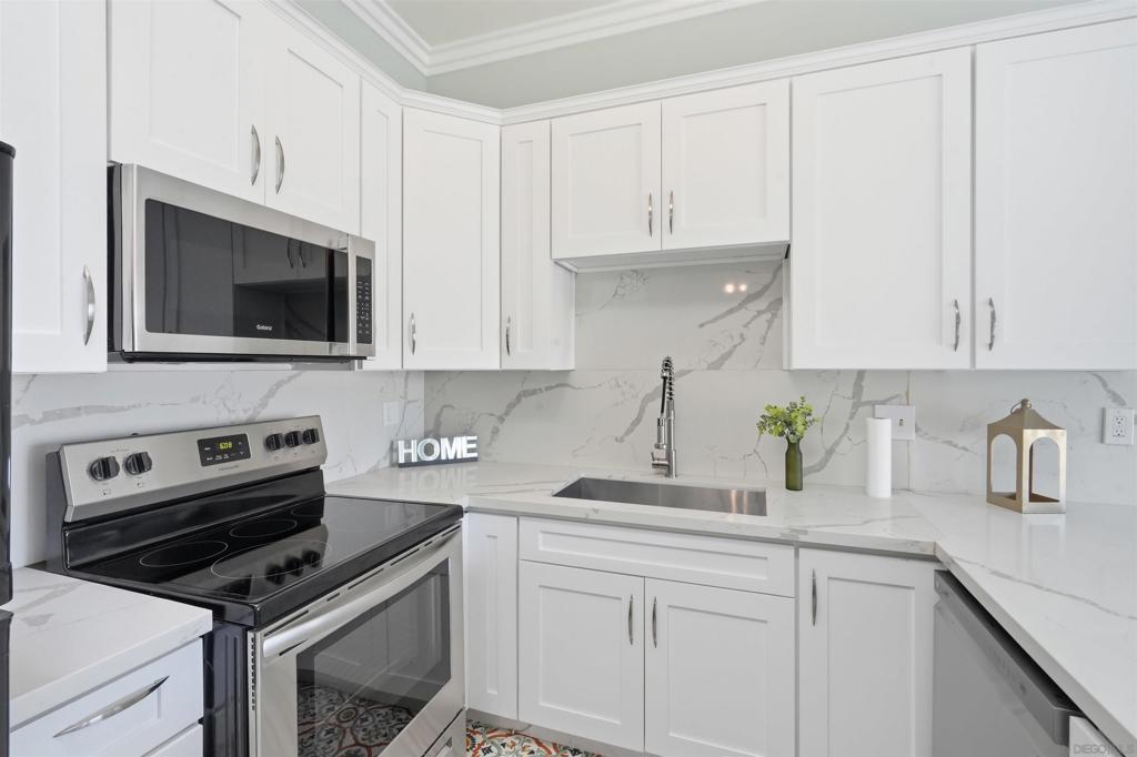 8310 Regents Rd - photo 16